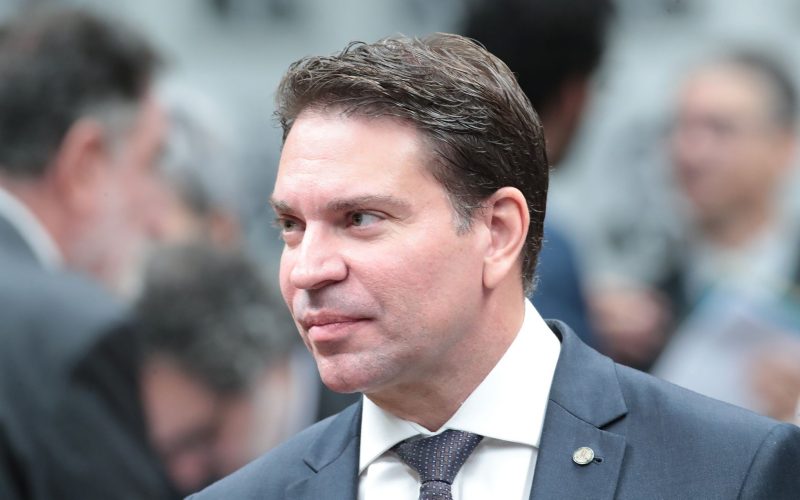 STF começa a julgar suspensão de ação penal contra Ramagem nesta sexta (9)