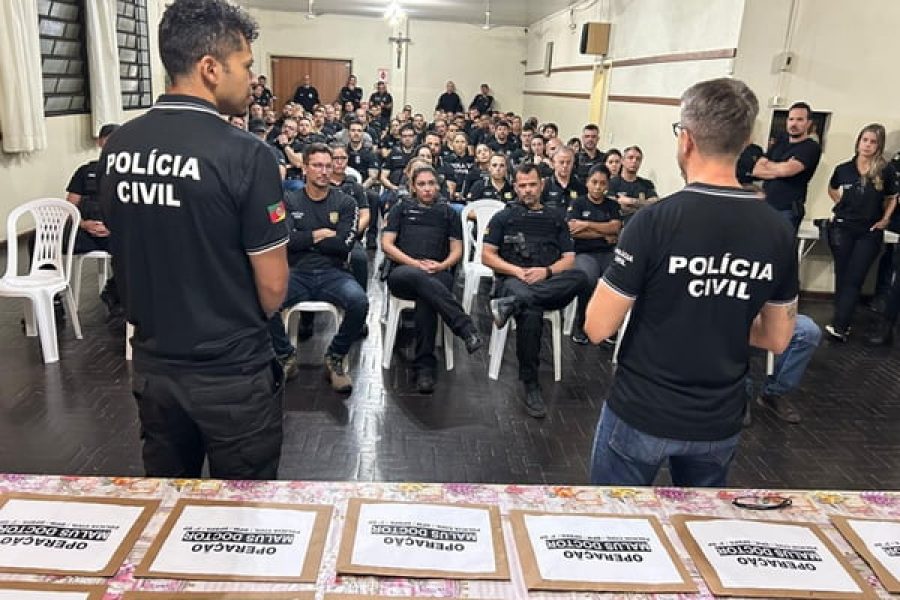“Advogado do além”, que fraudou até mortos, é proibido de sair do país