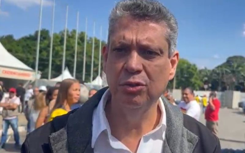 Macêdo diz que não há indício de envolvimento de Lupi na farra do INSS