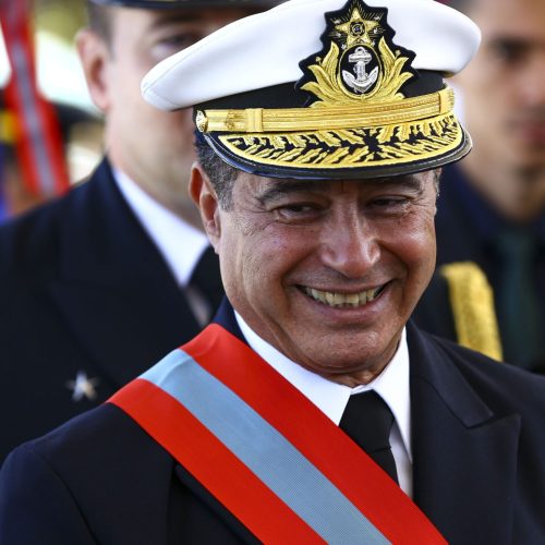 Moraes questiona ausência de Garnier em troca de comando militar