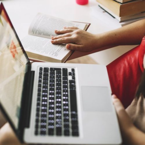 Universidades com cursos on-line vão fechar? Entenda novo decreto do MEC