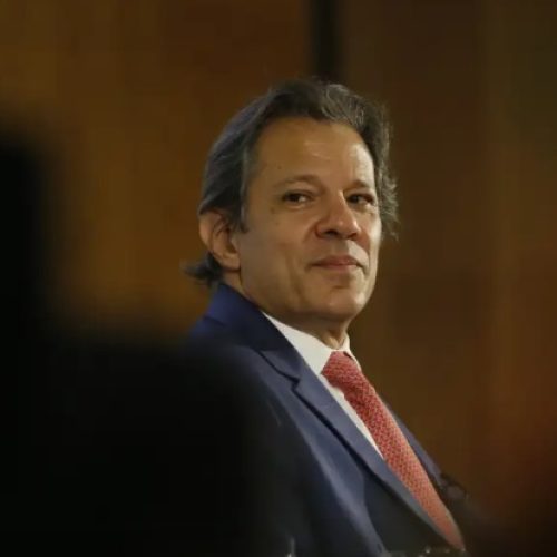 Governo deve propor IR de 17,5% sobre criptos e avalia IOF em stablecoins, diz jornal