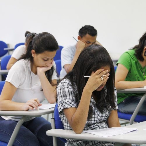 Fuvest abre inscrições para Exame de Proficiência em Línguas Estrangeiras