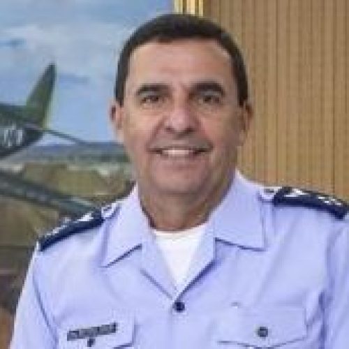 Baptista Jr. volta atrás e diz não ter certeza da participação de Torres