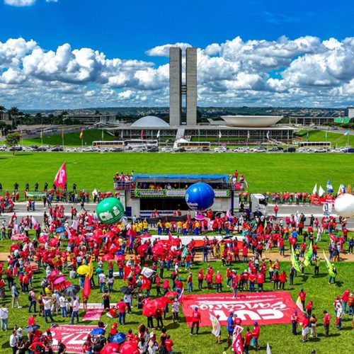 Protesto: trabalhadores marcham em Brasília pelo fim da escala 6×1