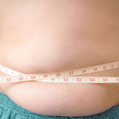 Um quarto dos adolescentes terão obesidade ou sobrepeso em 2030, diz estudo