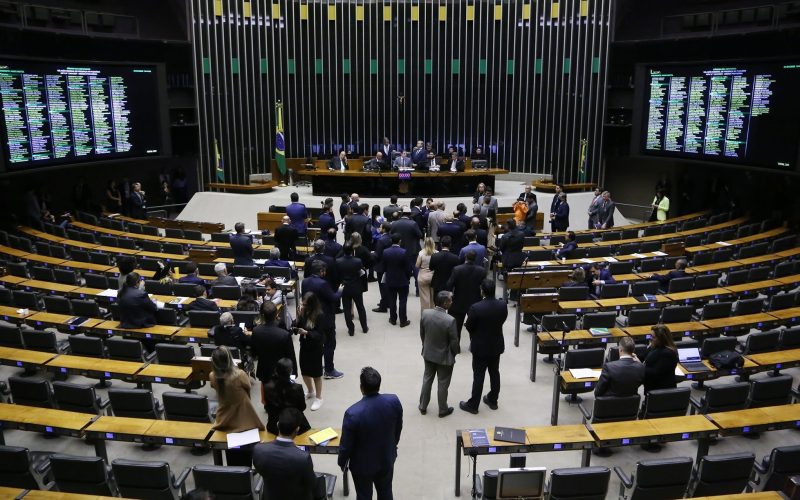 Com CPI do INSS, oposição mantém pressão contra governo Lula mesmo sem Lupi