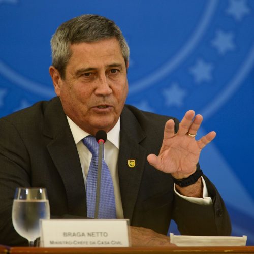 Braga Netto jogava vôlei em 8/1 e ficou surpreso com atos, diz testemunha